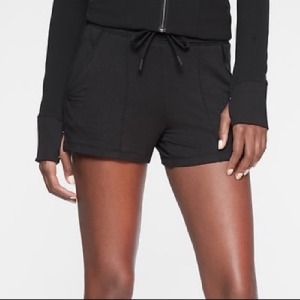NWOT Athleta Bliss Shorts Black Medium